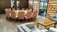 Elan Hotel - breakfast