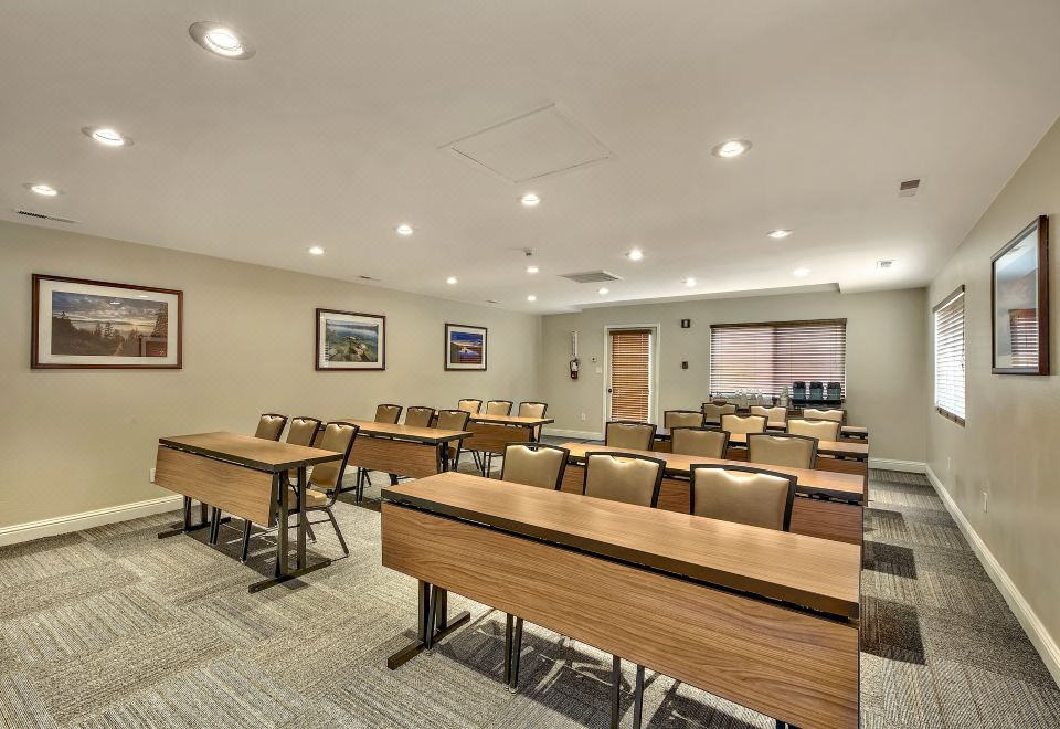 Forest Suites Resort at the Heavenly VillageOver view