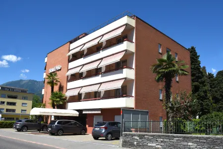 Hotel Polo Отели рядом с достопримечательностью «I Love Ascona Sign»