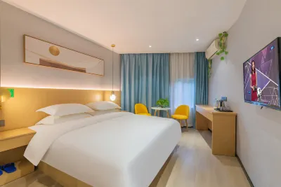 Jiayiju Boutique Hotel (Fuzhou Zhongting Street Shangxiahang Branch) Hotels near Minjiang University Tsai Chi-Kun Academy of Music