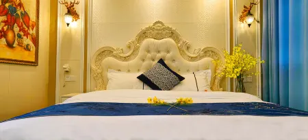 Triumphal Arch Hotel