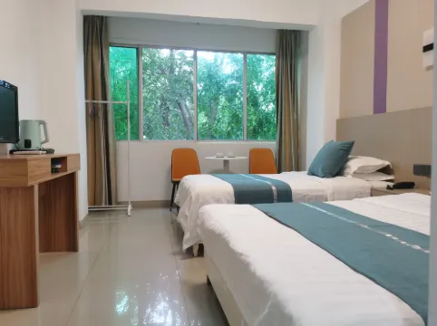 Lanxiang Seaview Travel Rental (Sanya Bay Tianya Night Market)