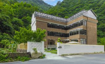 Anji Yujin Xiaozhu Homestay