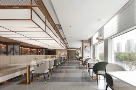 Atour Hotel Отели рядом с достопримечательностью «Wenzheng College of Soochow University»