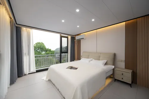 Wugong Mountain near Shuiya Residence