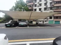 Shixing Huihuang Business Hotel - parking