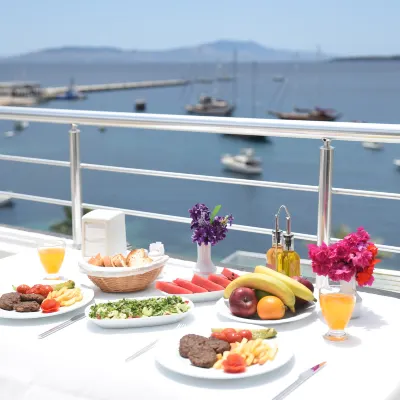 Mia Hill Suites Hotels near Akkan Beach