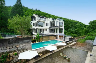 Anji Danyuan Yunshang Grassland Private Tang Designer Meisu Hotels in Dazhuhai