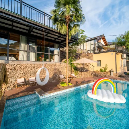 Tonglu Linyuxi Homestay