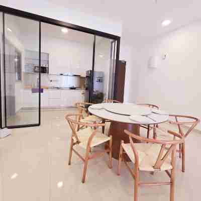 Comfy Homestay @ Damansara PJ 3BR 6 Pax with 2 parking Dining/Meeting Rooms