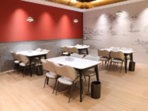 Cityview Westbank Hotel Hotels in Zhongyang