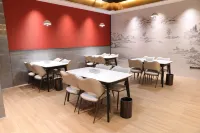 Cityview Westbank Hotel Hotels in Zhongyang County