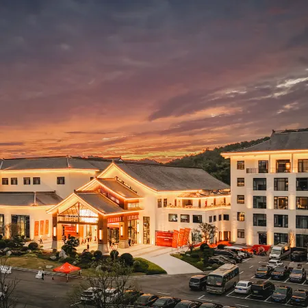 M.A.N. RESORT HOTEL ZONGYANG