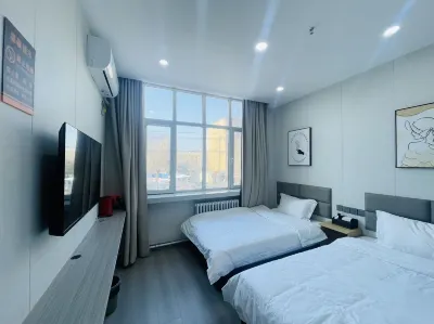 Huating Hotel (Urumqi South Station Branch) Hotel dekat Yashan Nomadic Field