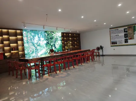 Lancang Yongjie Tea Industry Homestay