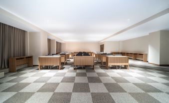 Jining Peninsula International Hotel