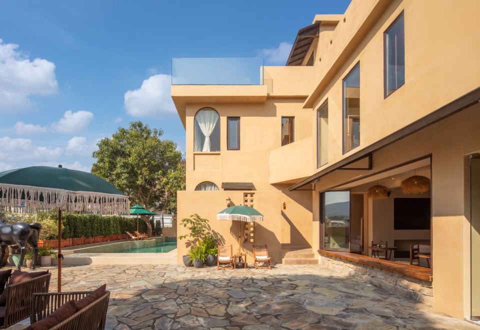 미유에 로만 홀리데이