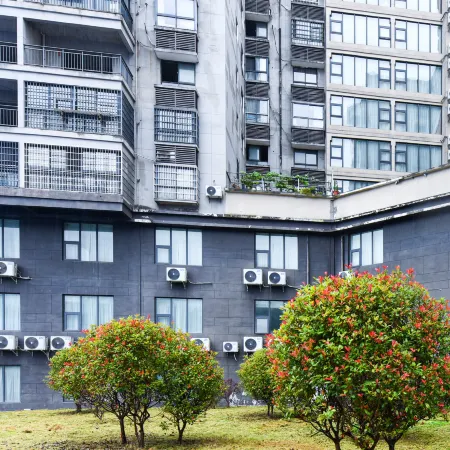 Zhangjiajie Gaoyada Hotel (Tianmenshan National Forest Park Branch)