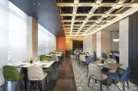伊寧希爾頓歡朋酒店 - 早餐