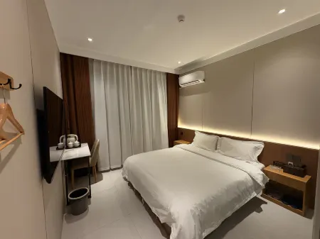 Changyuan 168 Express Hotel Отели рядом с достопримечательностью «Ruyi Garden»