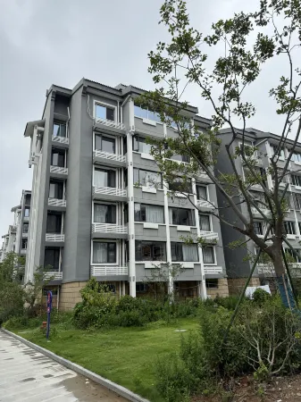 Putuo Mountain Lotus Pond Moonlight Mountain House (Pujisi Temple) Отели рядом с достопримечательностью «Fayu Temple»