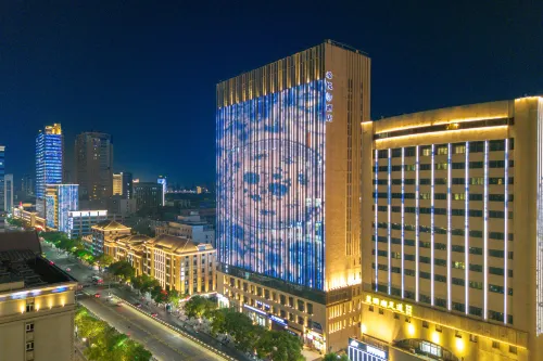 Xiyue Hotel (Ding Road South Subway Station, Nanchang Ba Yi Square - navetta aeroportuale