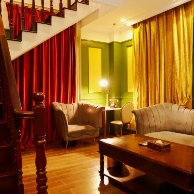 Mission Hill Film Commune Fanghua Courtyard Hotels near Mission Hills Huayi Brothers Feng Xiaogang Movie Town
