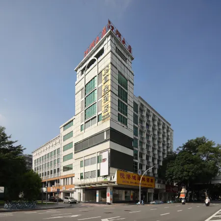 18 Yiduo Hotel (Diwang Plaza 33 Xu Street)