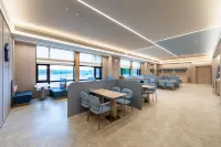 HanTing Zhengzhou Zhongmu Zhengkai Avenue Green Expo Garden Station Hotel