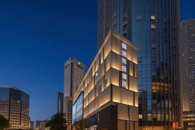 Kaju Platinum Hotel (Nanjing Xinjiekou Subway Station)