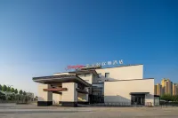 Hilton Garden Inn Zaozhuang Lunan Water City - parking