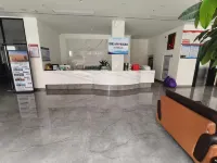 Zhizhen Carry E-sports Homestay (Quanzhou Station) - 2-Star