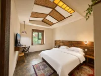 Rockland Meisu Hotel (Daocheng Yading Scenic Area Visitor Center) - balcony