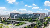 Rezen Yuanfen Four Seasons Hotel (Shenzhen North Railway Station East Square) - Mountain view