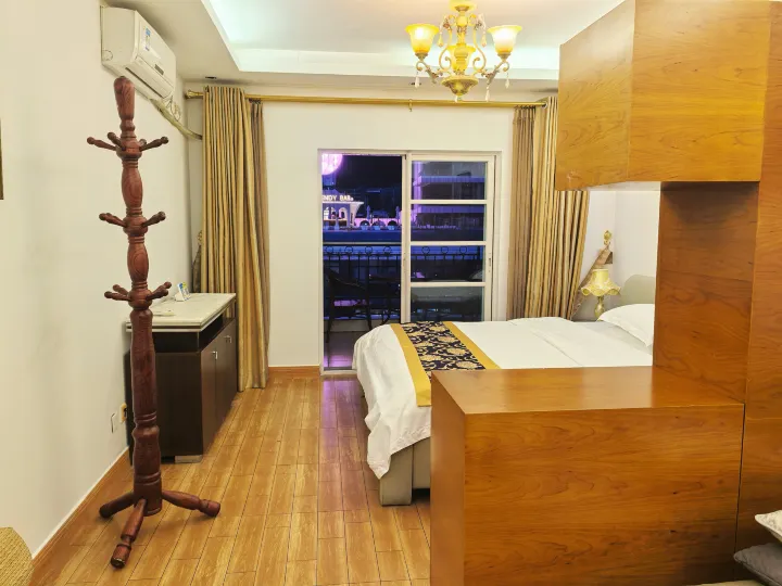 Outlets Apartment