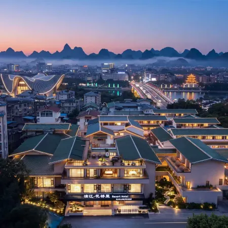 Lijiang Huaqiaoli Resort Hotel(Near Elephant Trunk Hill · Two Rivers & Four Lakes)