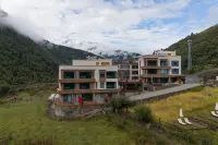 YUNTOUR · Yangshan Secluded Estate (Siguniang Mountain Scenic Area) - น้ำพุร้อน