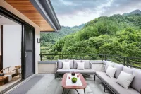 Yunshang Huaxi Holiday Hotel