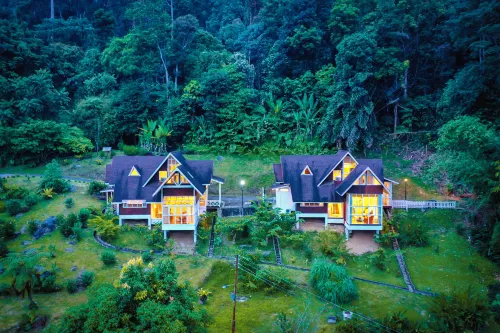 Sutera Sanctuary Lodges at Poring Hot Springs Hôtels à : Ranau