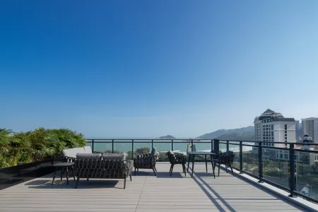 COASTAL RESORT HOMESTAY HOME FEELING Отели рядом с достопримечательностью «Qing'aowan Astronomy Square»