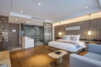 Joying - Beautiful Stay in the Hometown of the Book Saint