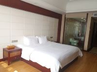 全季酒店(广州东山口店) - 高级特大床房