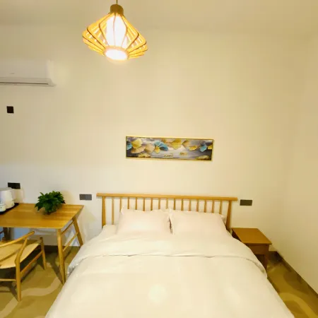 Tong gong lan ting small courtyard