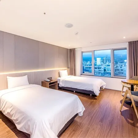 Noblepia Hotel Отели рядом с достопримечательностью «Парк Мунбу»