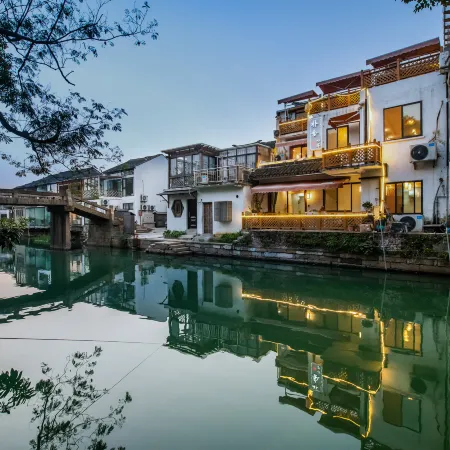 Tongli Pushe Riverside River View Homestay