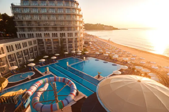 Azalia Beach Hotel Balneo & Spa