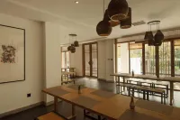 Mo hotel Hotels in Xingping