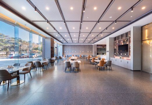 Atour hotelHotel Overview