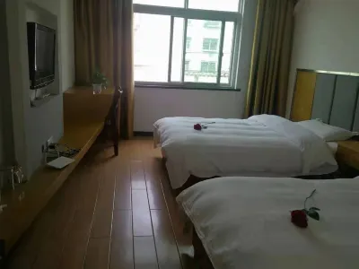 Shishou Lifeng Inn