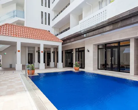 โอกินาว่า คาริยูชิ รีสอร์ท เอกเซส นาฮะ โรงแรมในนาฮะ